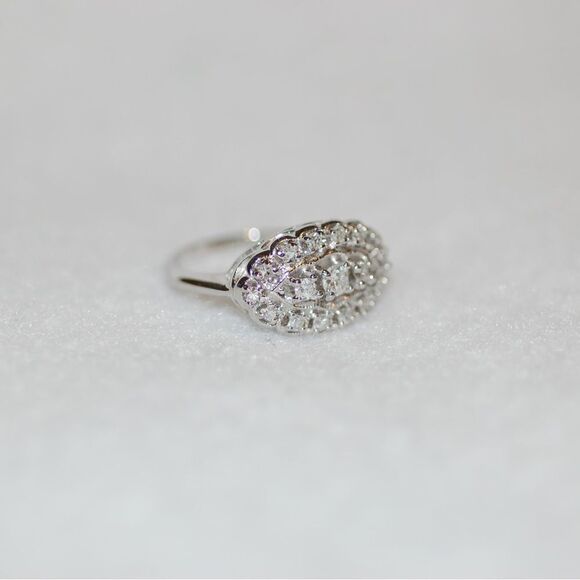 Vintage victorian style diamond and 14k white gold  cluster ring - Picture 4 of 5